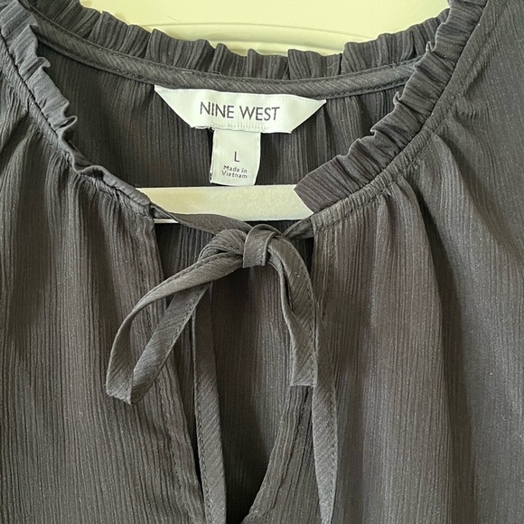 Nine West Polyester Short Sleeve Blouse Black Women’s Size Large - Picture 2 of 10